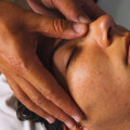 Ben Massagens – Massagem Relaxante e Realinhamento ???? Permita-se um momento só seu.
Um tempo para silenciar a correria e voltar pra dentro.
Ofereço atendimento acolhedor, com técnicas de massagem relaxante, pedras quentes e realinhamento energético.

Cada sessão é feita para aliviar tensões, desbloquear o corpo e reconectar você com sua paz interior.

Atendimento em espaço reservado e tranquilo – Vila Andrade / Morumbi – SP.
Das 9h às 21h, somente com hora marcada.

Contato pelo WhatsApp: (11) 98975-8894

Chegue leve. Saia renovado. ?????????
